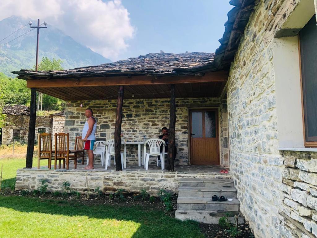 Guest House Qafe Dardha - Tomorr National Park Qafe Dardhe Extérieur photo