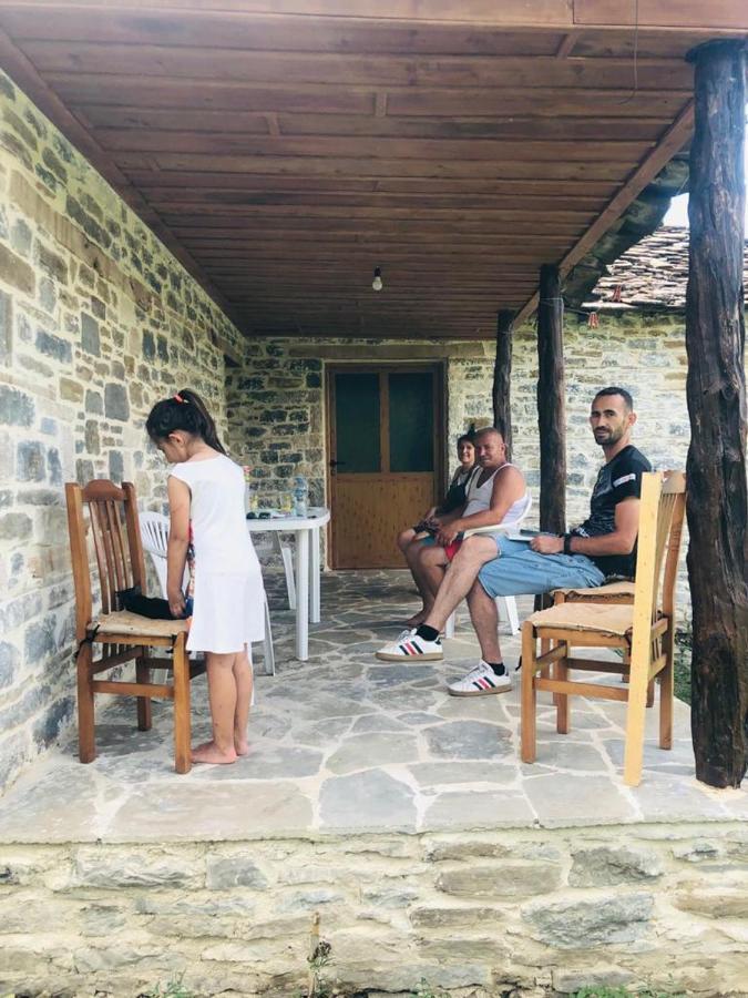 Guest House Qafe Dardha - Tomorr National Park Qafe Dardhe Extérieur photo