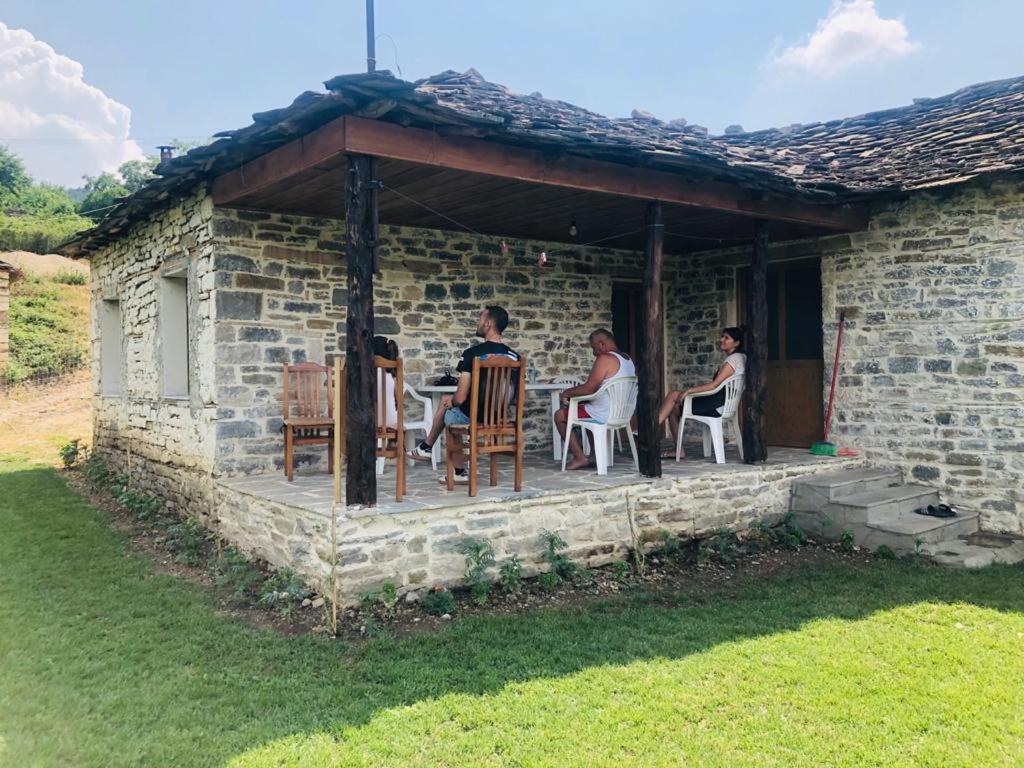 Guest House Qafe Dardha - Tomorr National Park Qafe Dardhe Extérieur photo