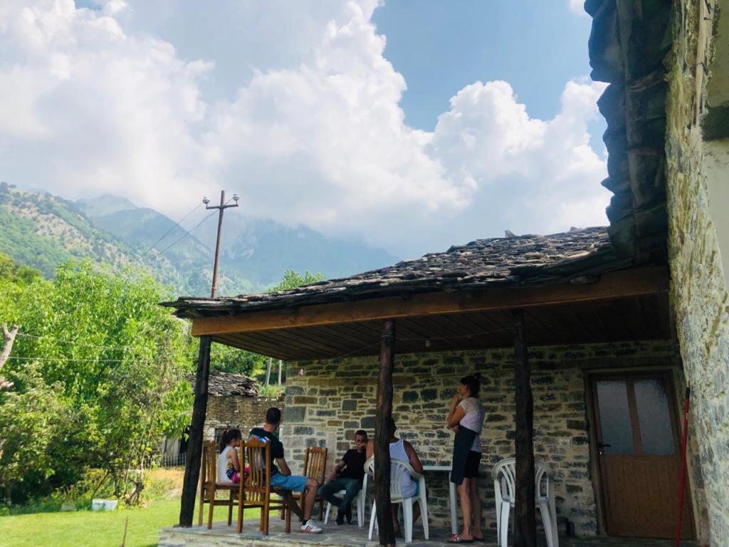 Guest House Qafe Dardha - Tomorr National Park Qafe Dardhe Extérieur photo