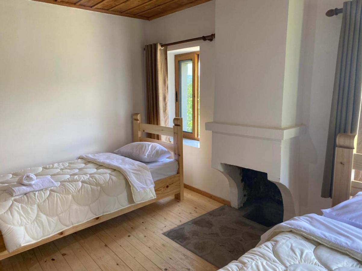 Guest House Qafe Dardha - Tomorr National Park Qafe Dardhe Extérieur photo